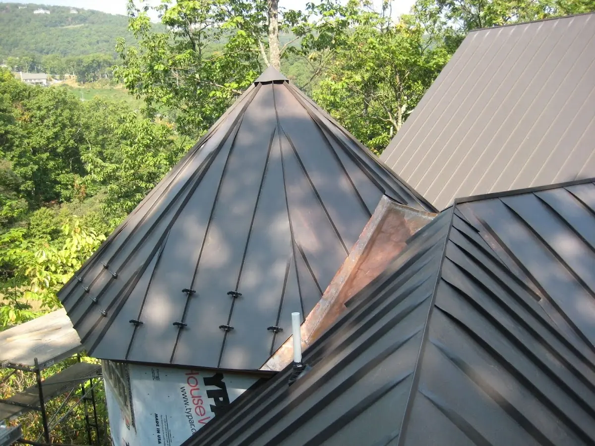 Professional Roof Tarp Installation by Craftsman Roofing in Natco